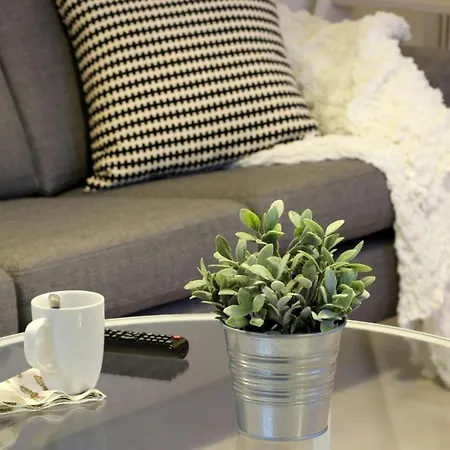 Apartment Convenient For 2 In Toolo *